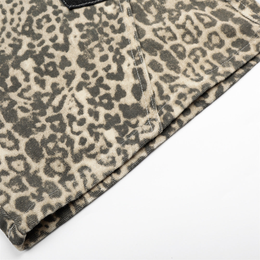Leopard print workwear shorts