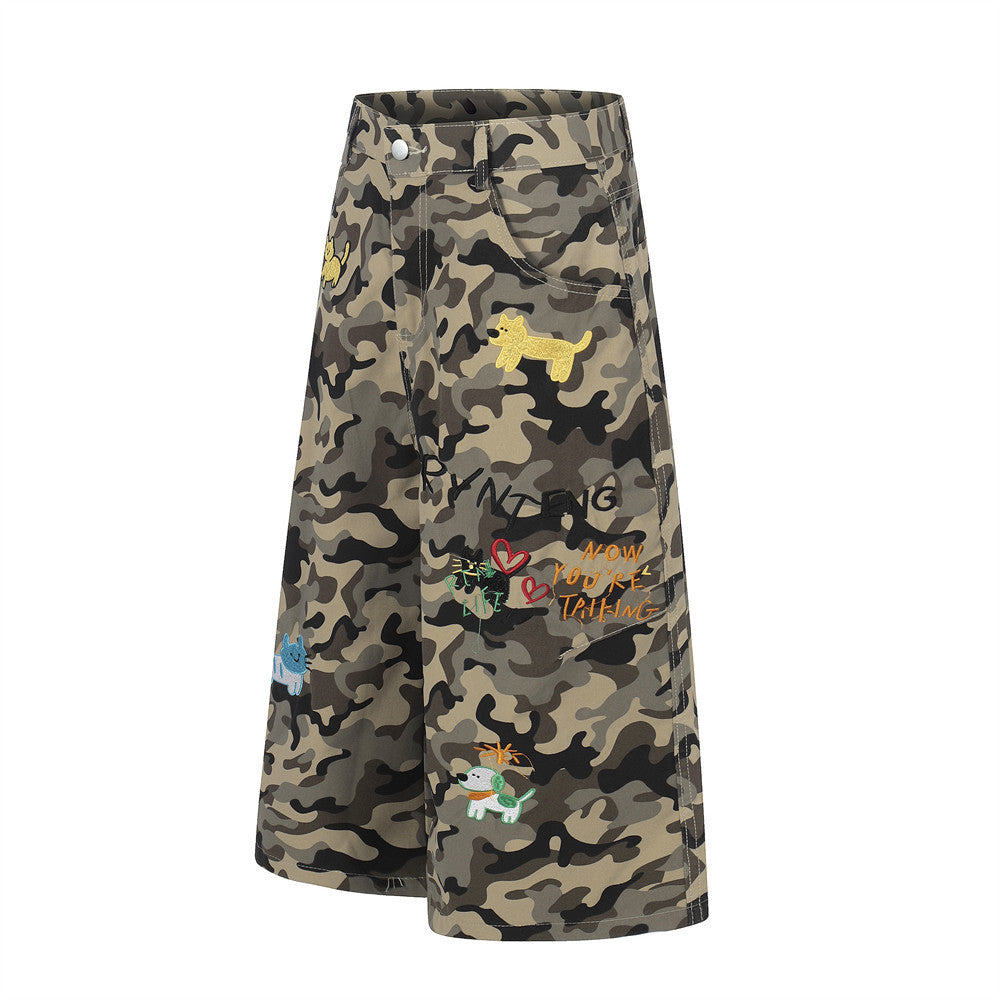 Camouflage straight leg five inch shorts