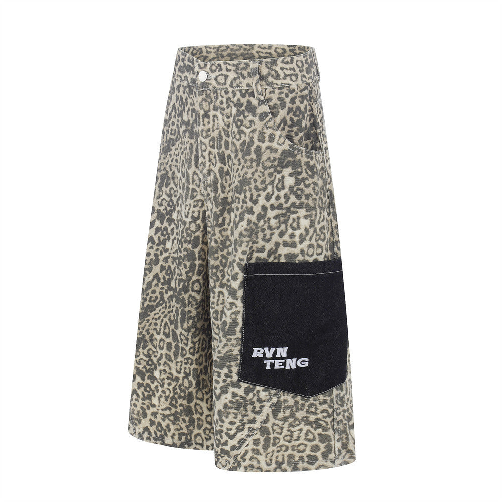 Leopard print workwear shorts