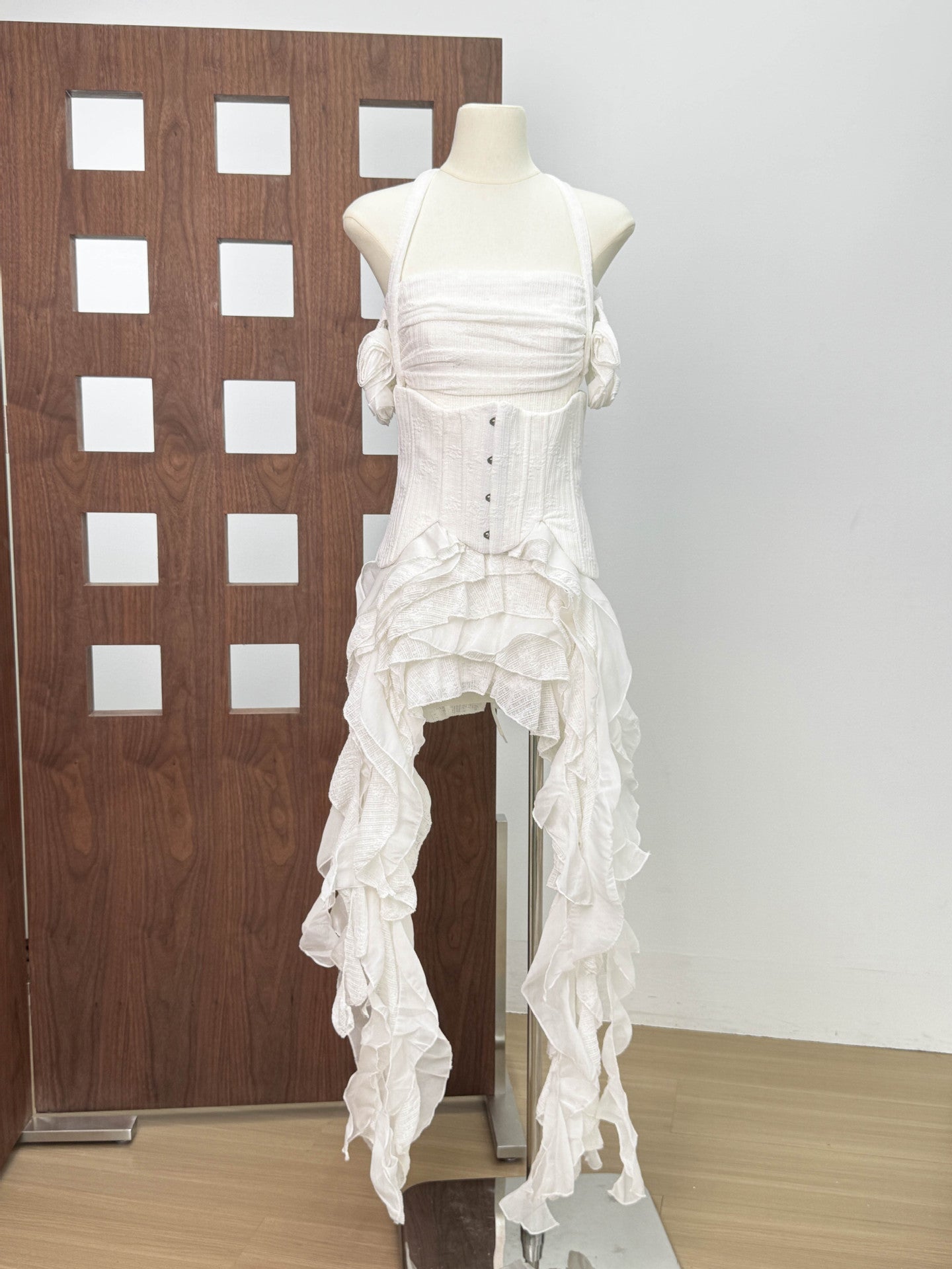 Feng Moti Kim Hyun-ah Style Vietnamese Small Brand Design Flare Irregular Fringe Maxi Dress with Strap Neckline