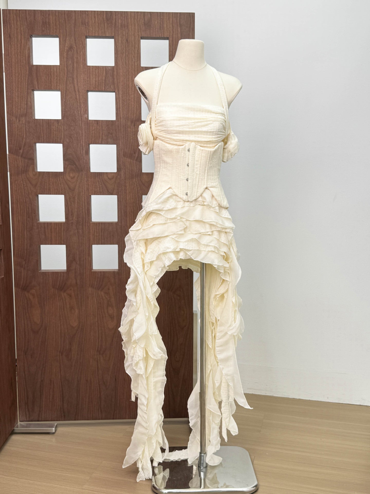 Feng Moti Kim Hyun-ah Style Vietnamese Small Brand Design Flare Irregular Fringe Maxi Dress with Strap Neckline