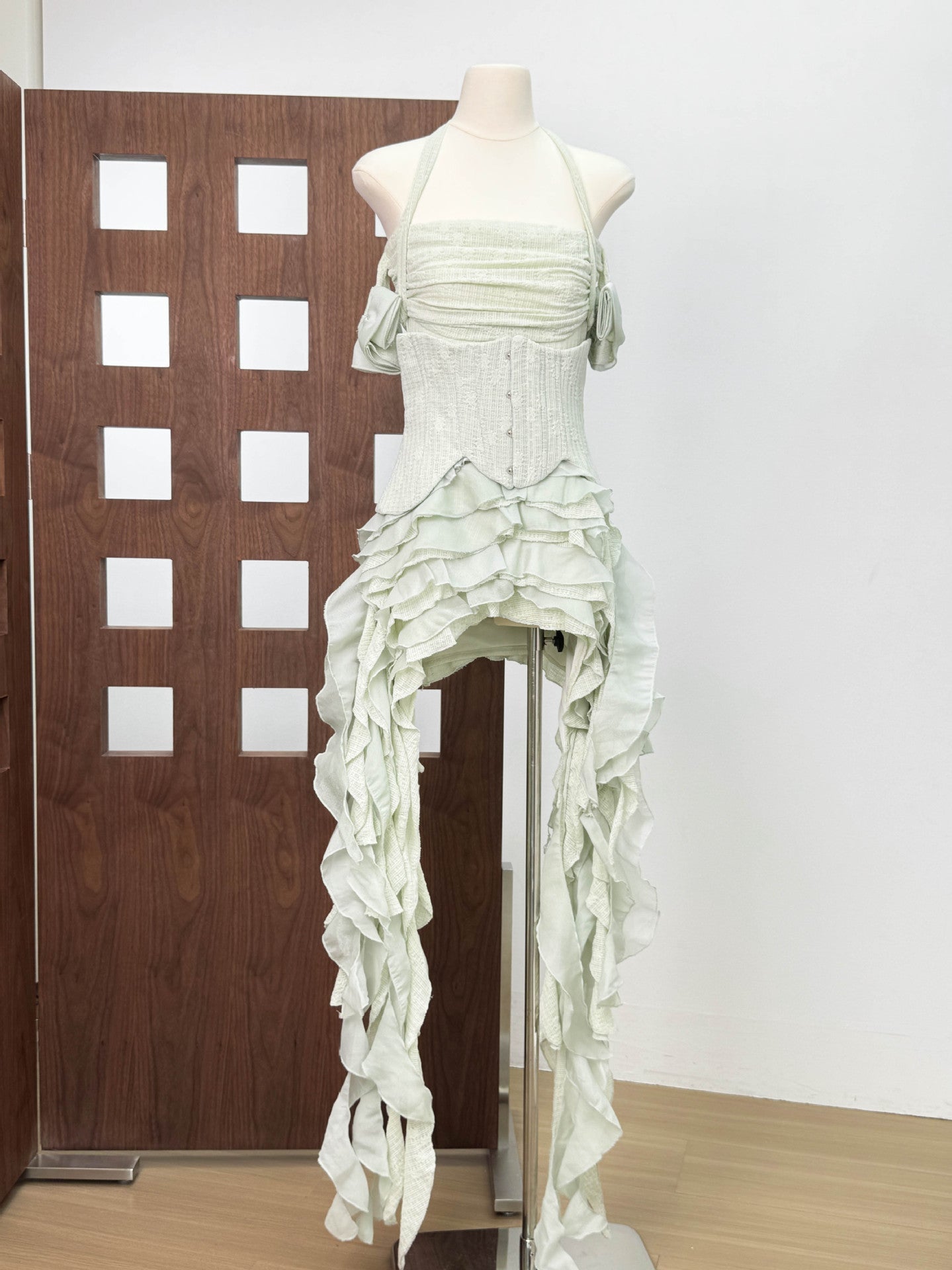 Feng Moti Kim Hyun-ah Style Vietnamese Small Brand Design Flare Irregular Fringe Maxi Dress with Strap Neckline