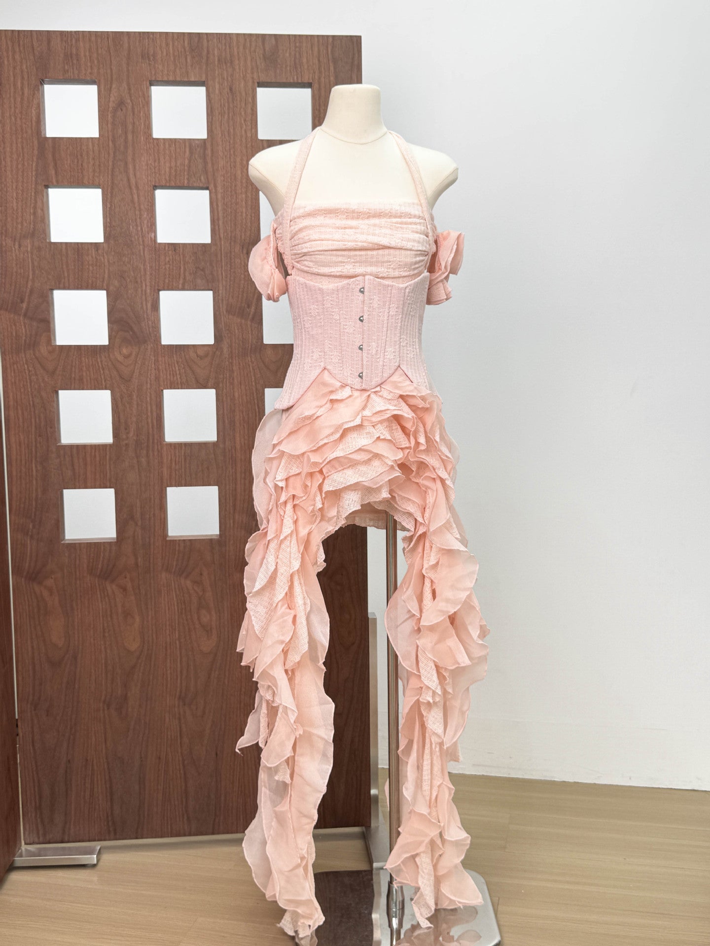 Feng Moti Kim Hyun-ah Style Vietnamese Small Brand Design Flare Irregular Fringe Maxi Dress with Strap Neckline