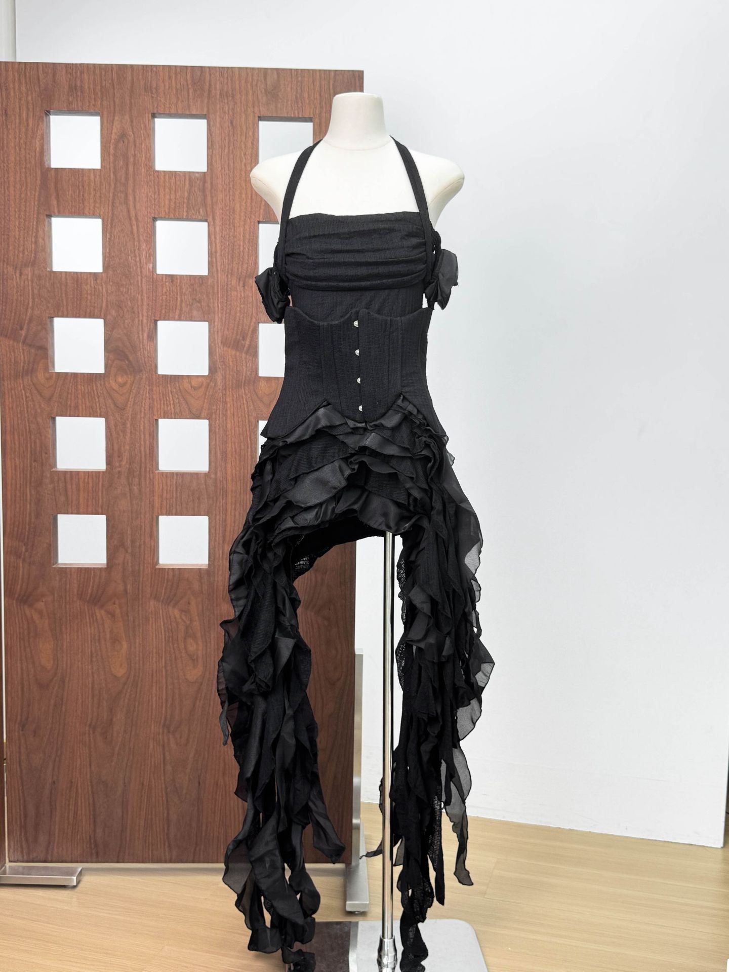 Feng Moti Kim Hyun-ah Style Vietnamese Small Brand Design Flare Irregular Fringe Maxi Dress with Strap Neckline